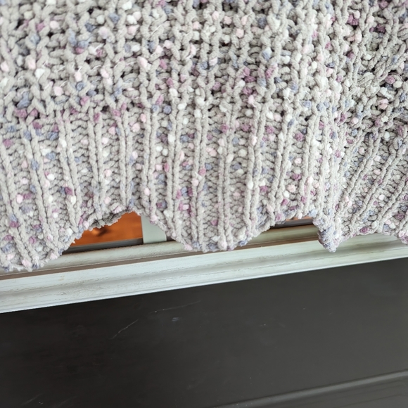 eesome chunky chenille v-neck cropped sweater wavy hem small/medium - Picture 3 of 7